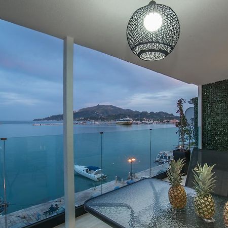 Pineapple Seaside Suite Zakynthos Town Exterior photo