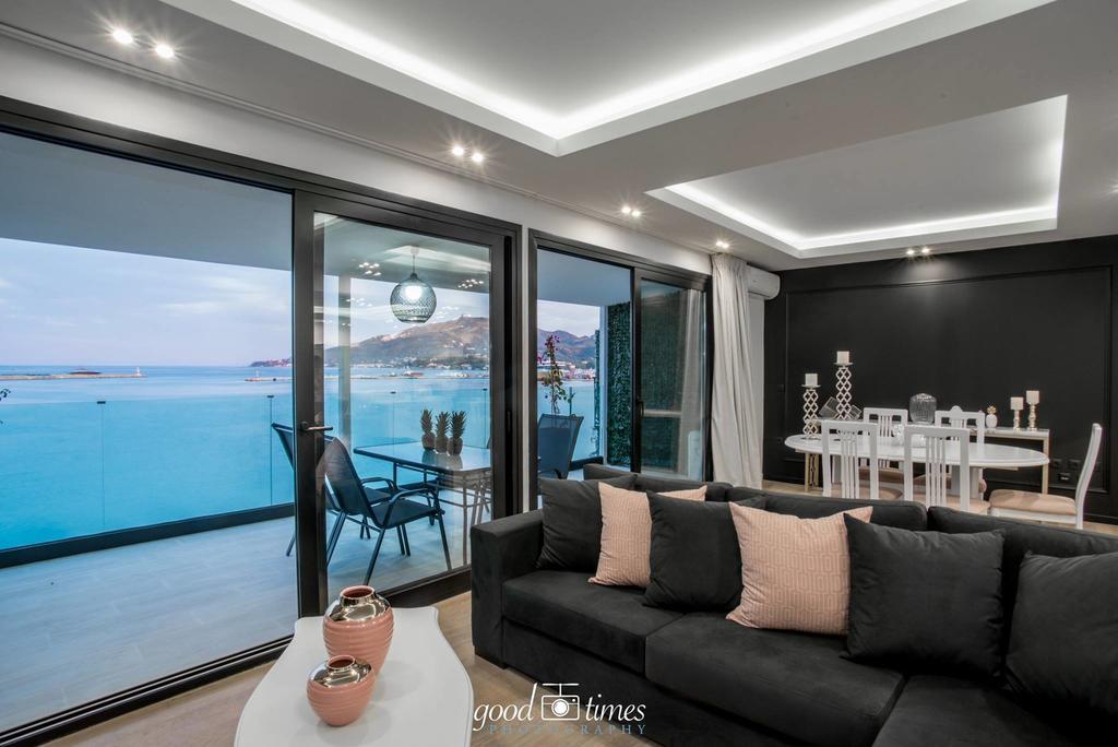 Pineapple Seaside Suite Zakynthos Town Exterior photo
